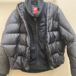 Nike Women’s Down Cocoon Jacket Black/Charcoal Size Small